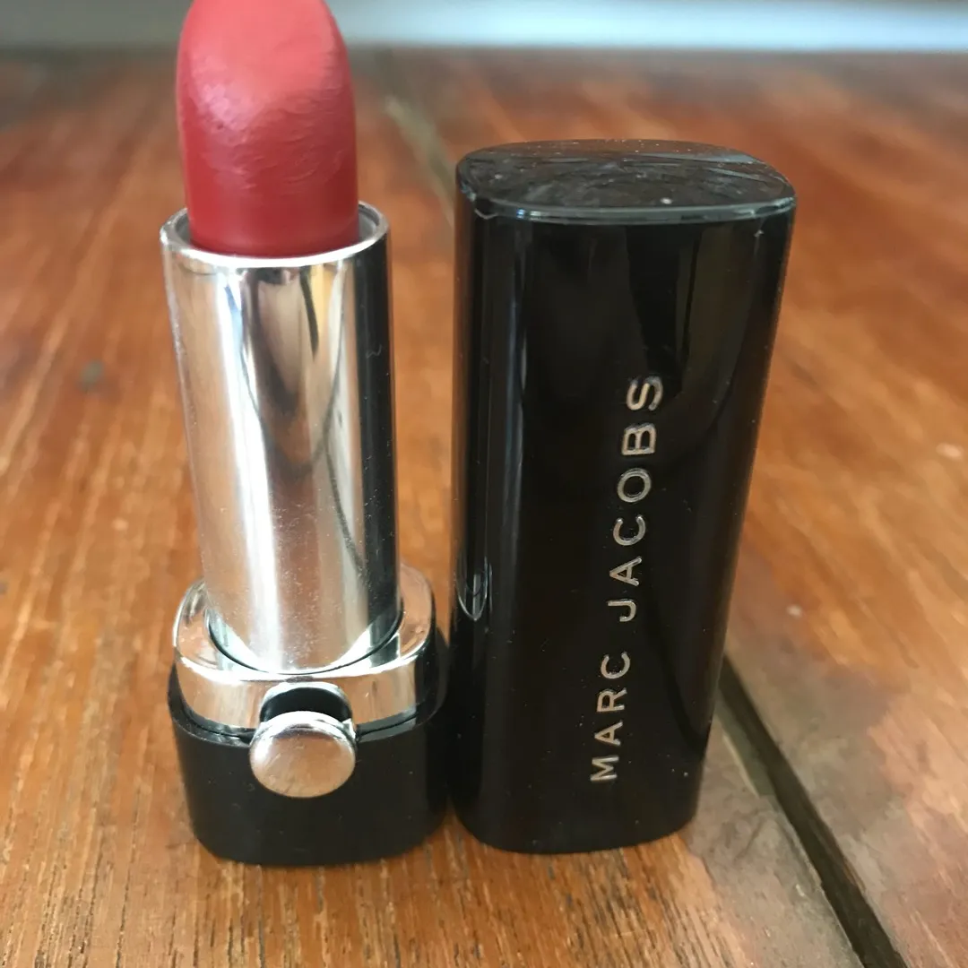 Marc Jacobs Lipstick - Miss Scarlet photo 1