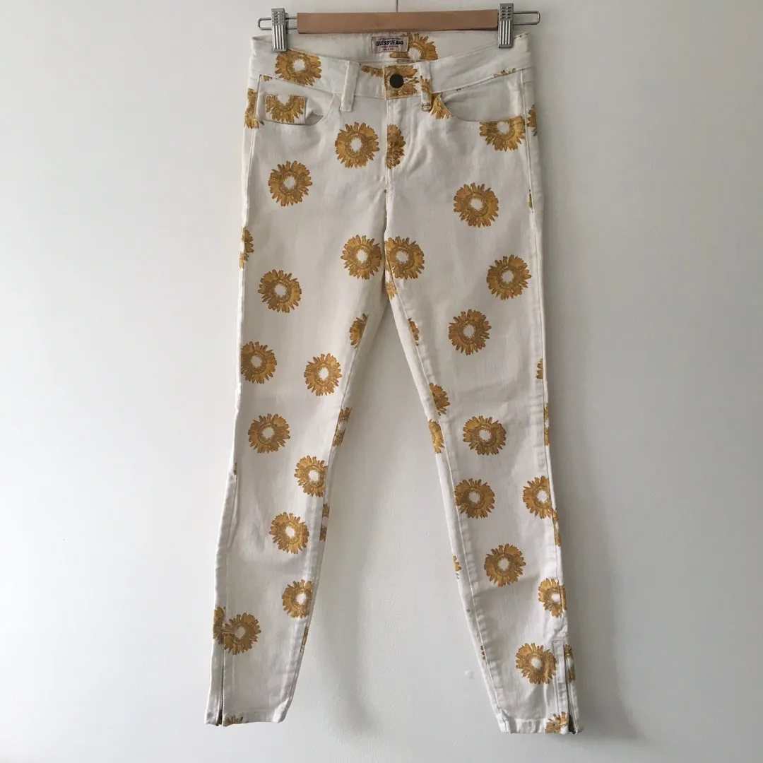 GUESS Sunflower Pattern Jeans photo 3