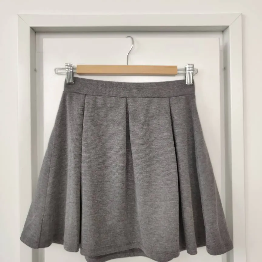 H&M Grey A-Line Skirt photo 1