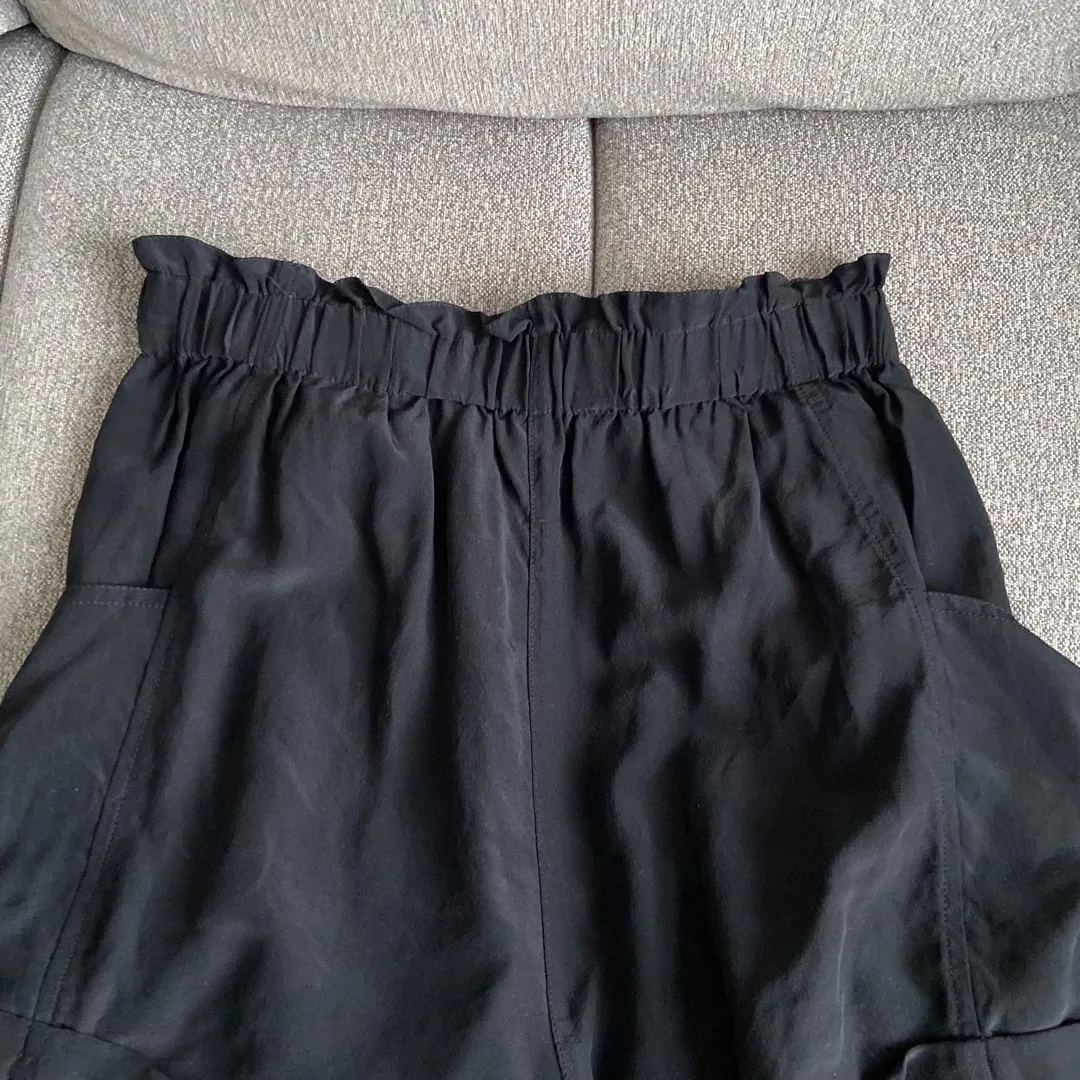 100% Silk Shorts Size Small photo 4