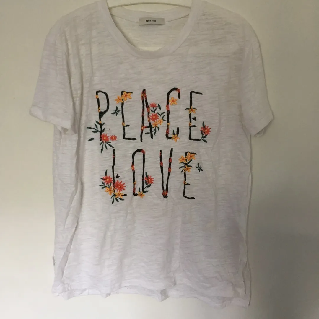 Peace Love Shirt photo 1