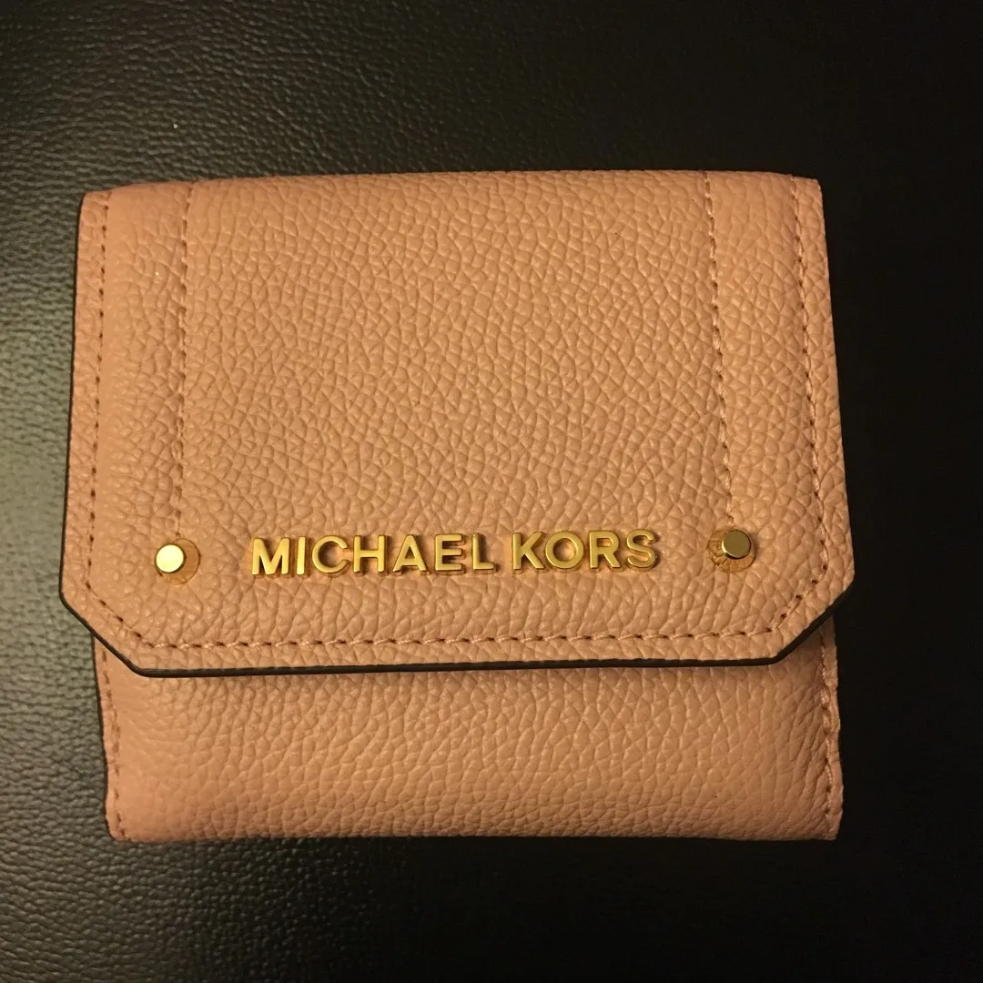 Michael Kors Wallet - Brand New photo 1