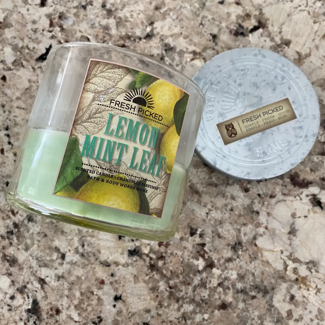 Lemon Mint Leaf Candle photo 4