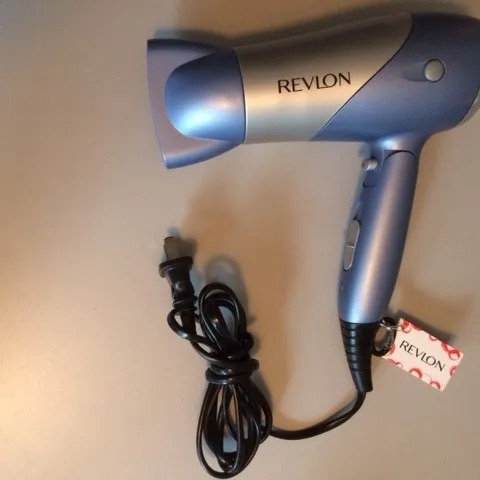 Hair dryer for travelers 220VAC.  Be in the wind!!! photo 1