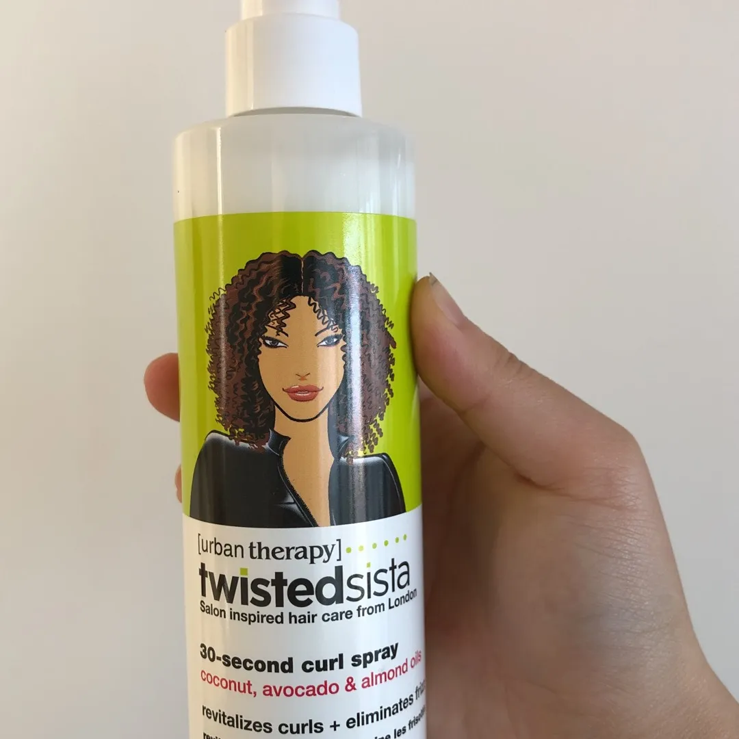 New Twisted Sista 30-Second Curl Spray photo 1