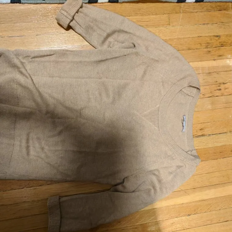 Beige Gap Sweater Size S photo 1