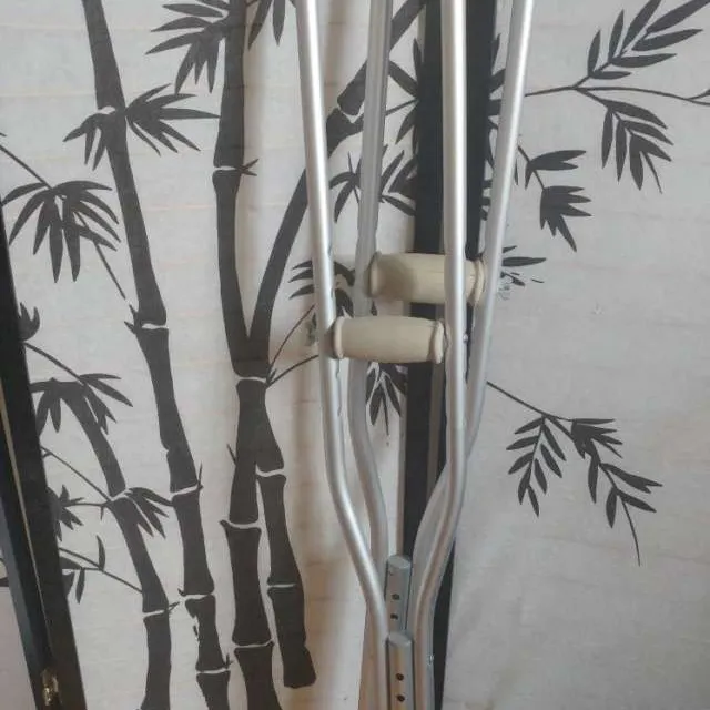 Crutches, Stainless Steel photo 1