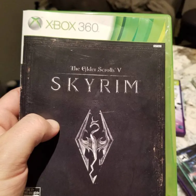 Xbox 360 - Skyrim photo 1
