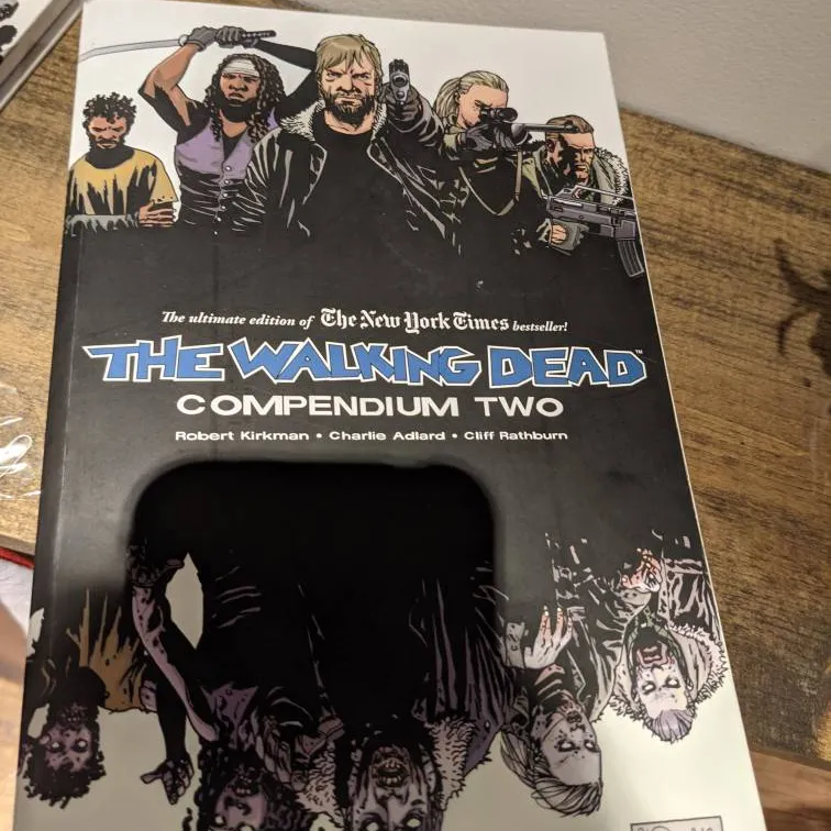 Walking Dead - Compendium 2 - Comic Book photo 1