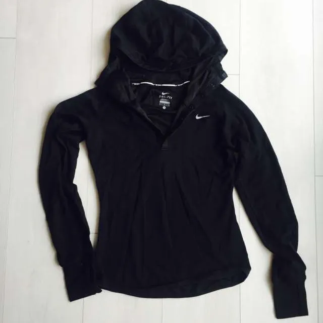 Nike DRI-FIT Shirt Size Small photo 1