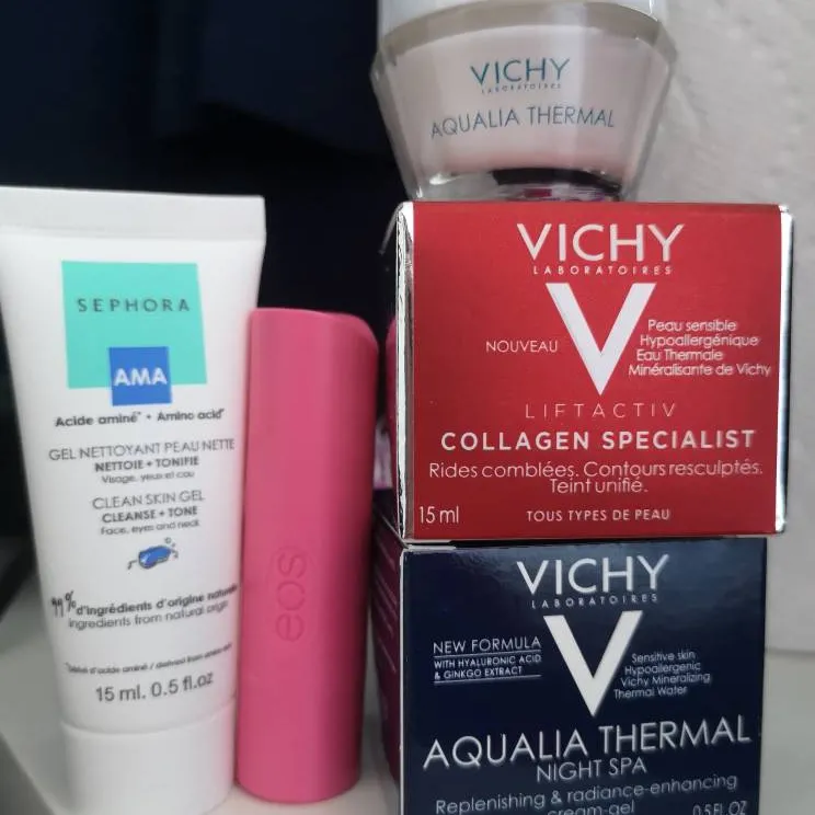 New Skincare Deluxe Samples photo 1