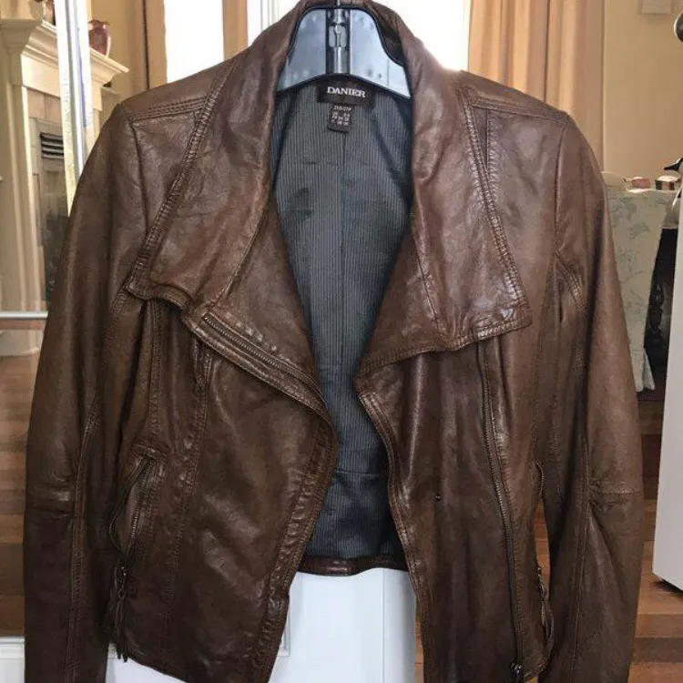Danier Brown Leather Jacket - Size XXS photo 1