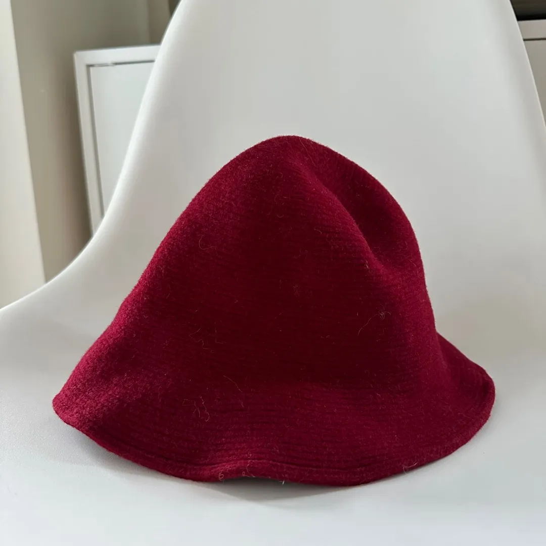 Red Wool Bucket Hat photo 1