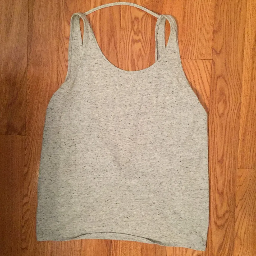 Low back Tank Top photo 3