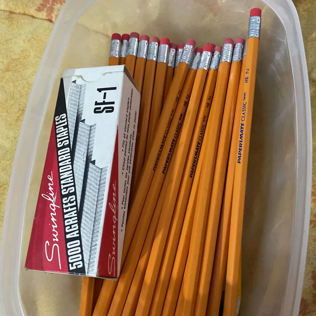 So Many Pencils photo 1