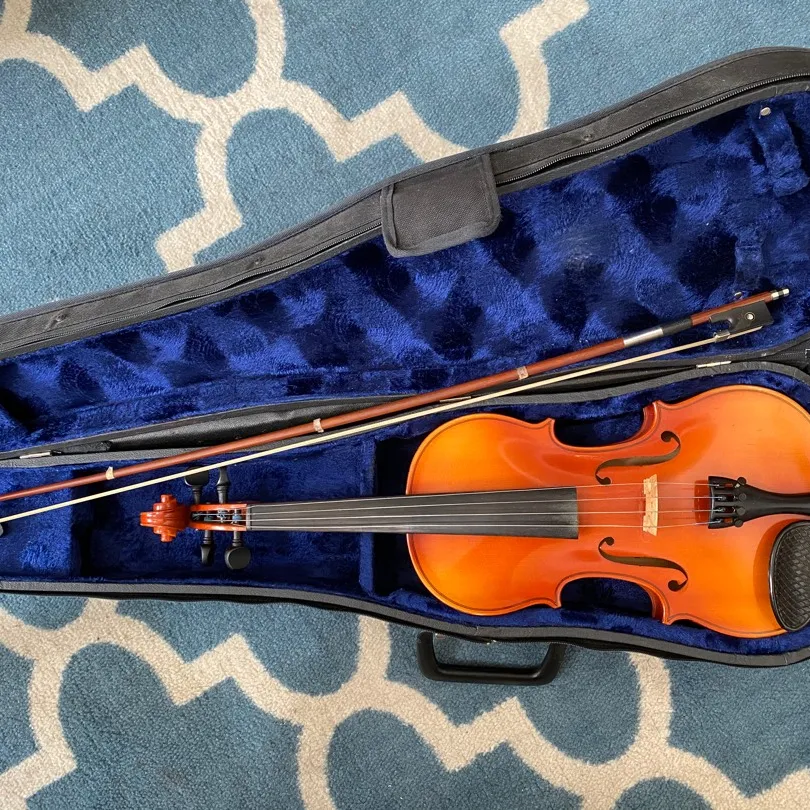 Suzuki Full Size Violin photo 4