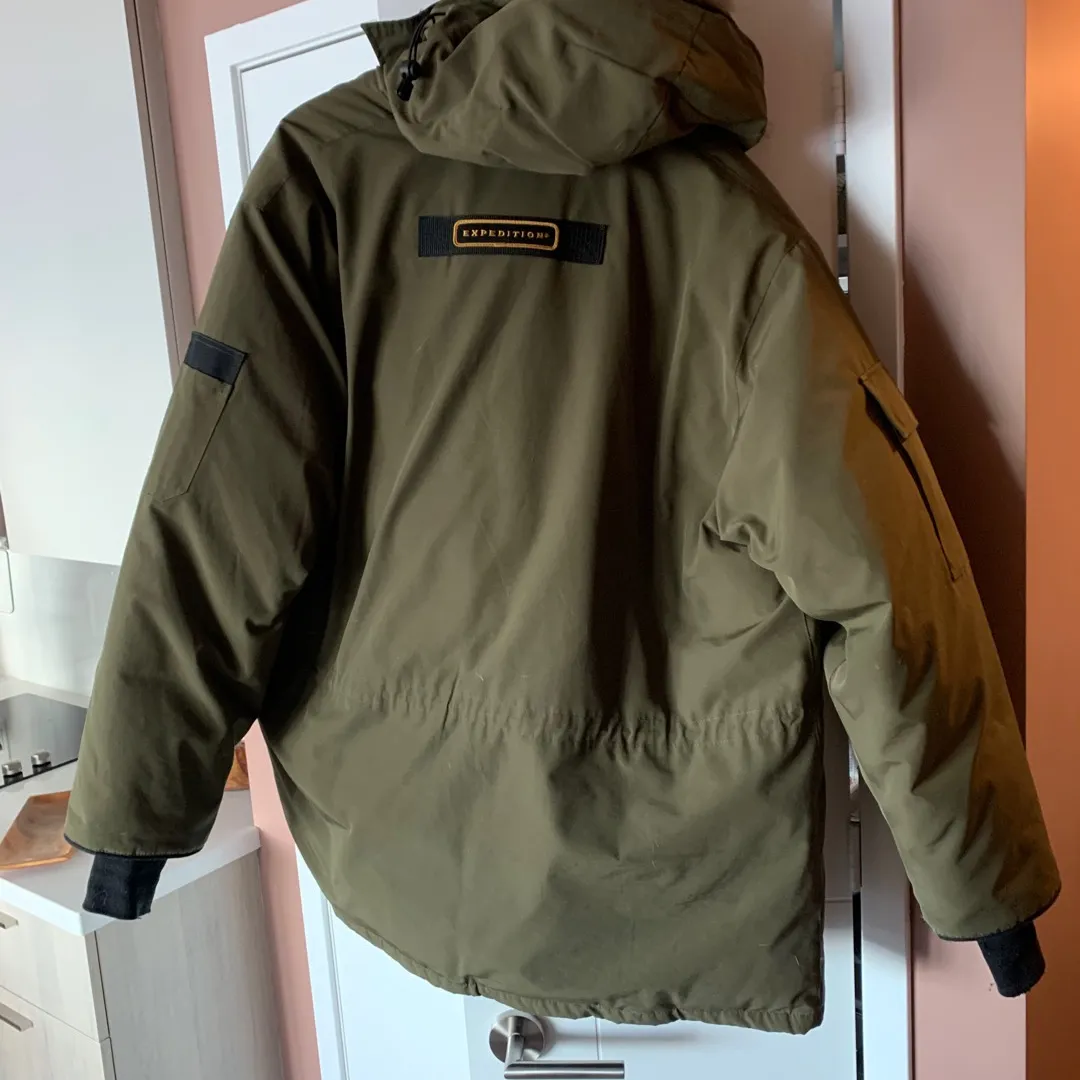 Selling Used Canada Goose.  XL photo 3