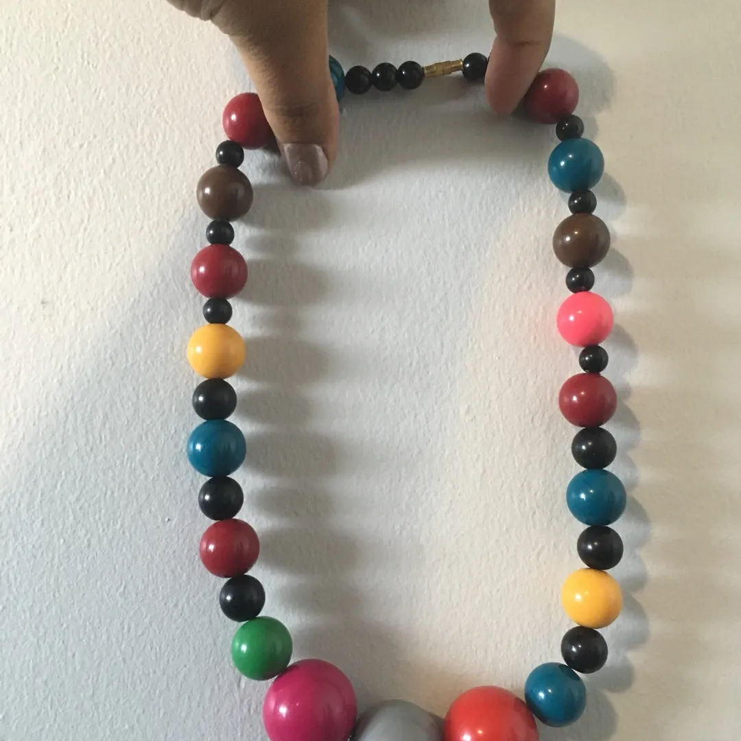 Handmade Bead Necklace photo 1