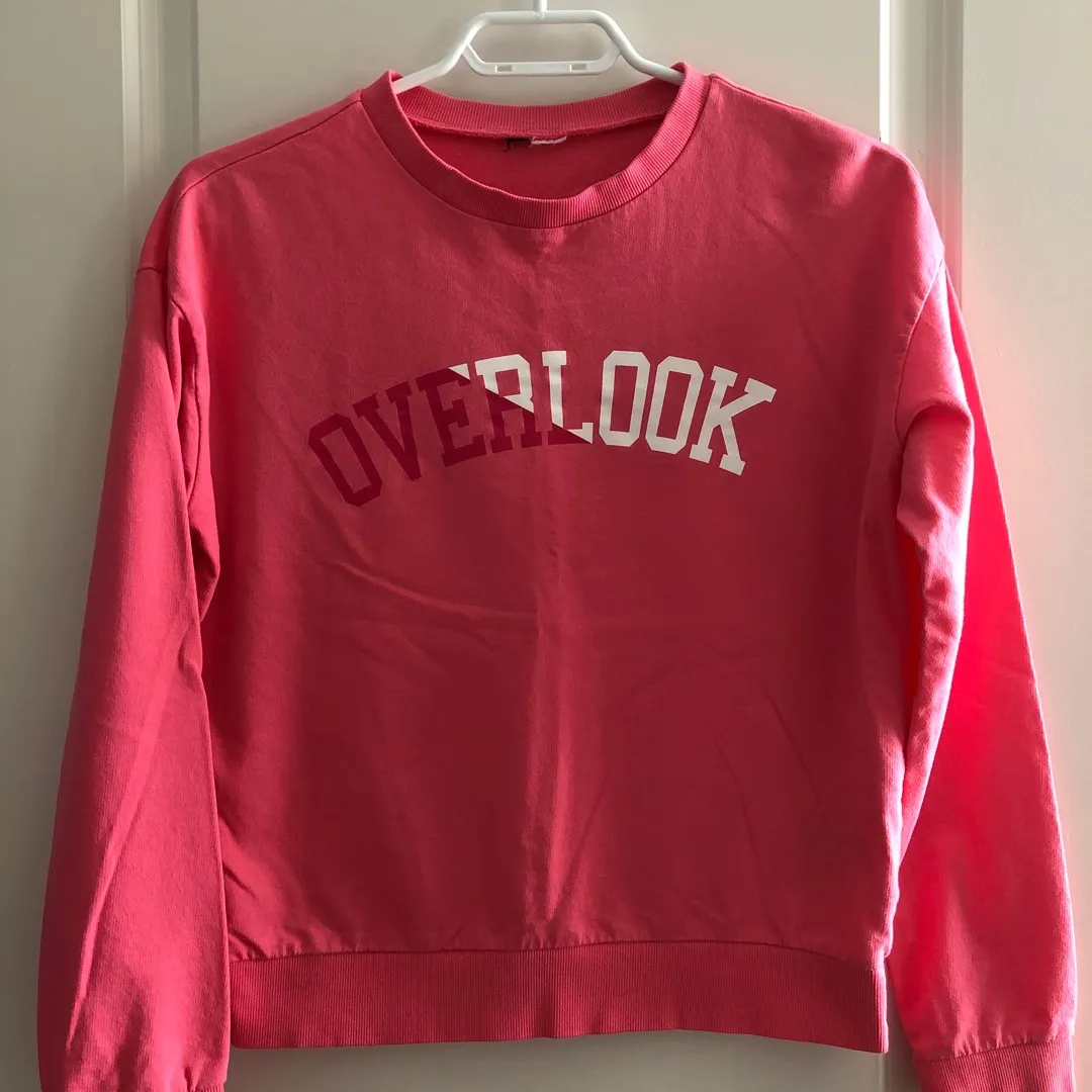 Overlook pink sweatshirt H & M size S photo 3