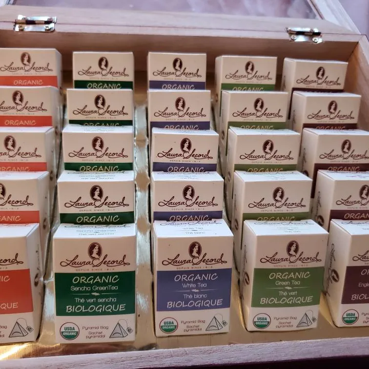 Laura Secord Organic Tea Gift Set photo 5