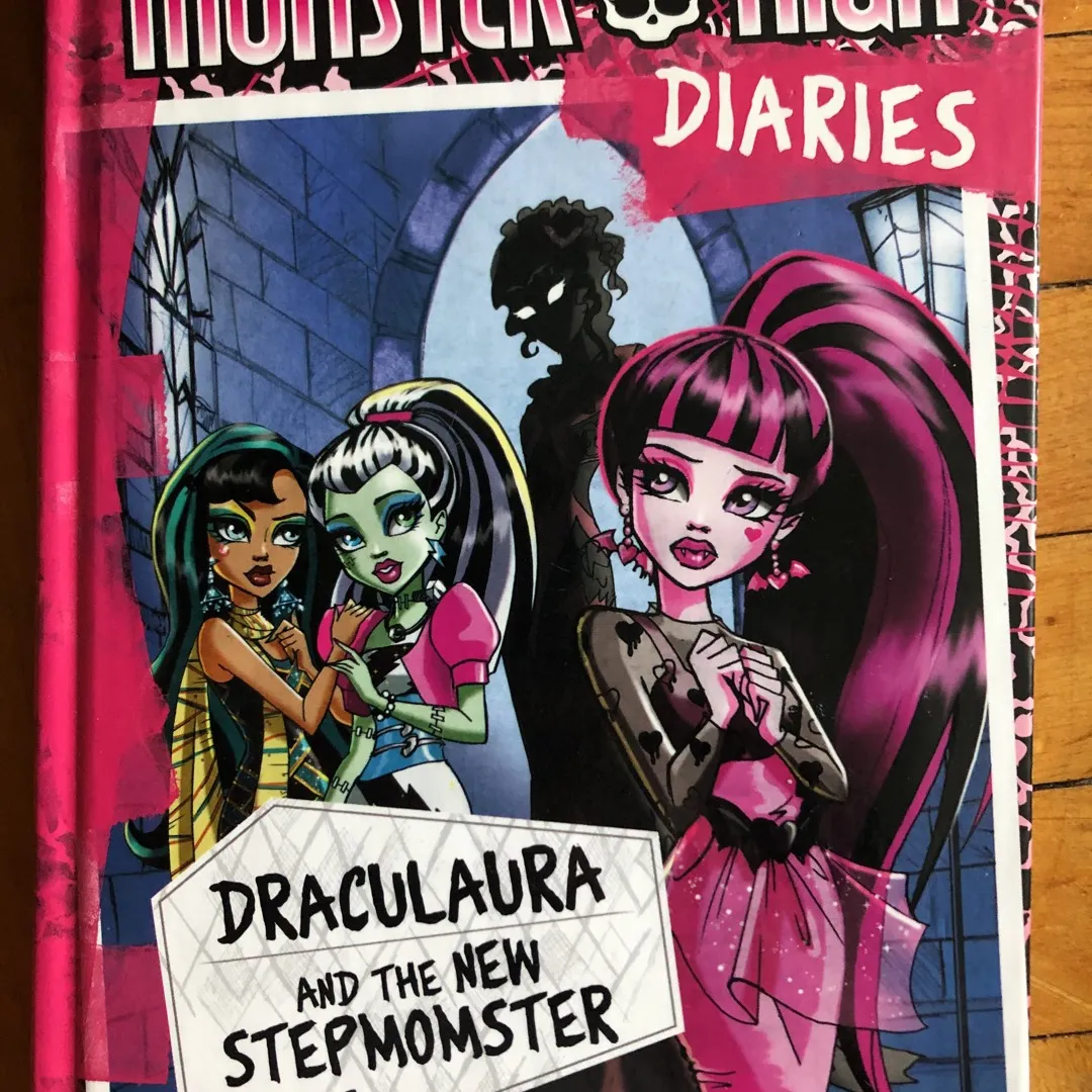 Monster High Diaries Book photo 1