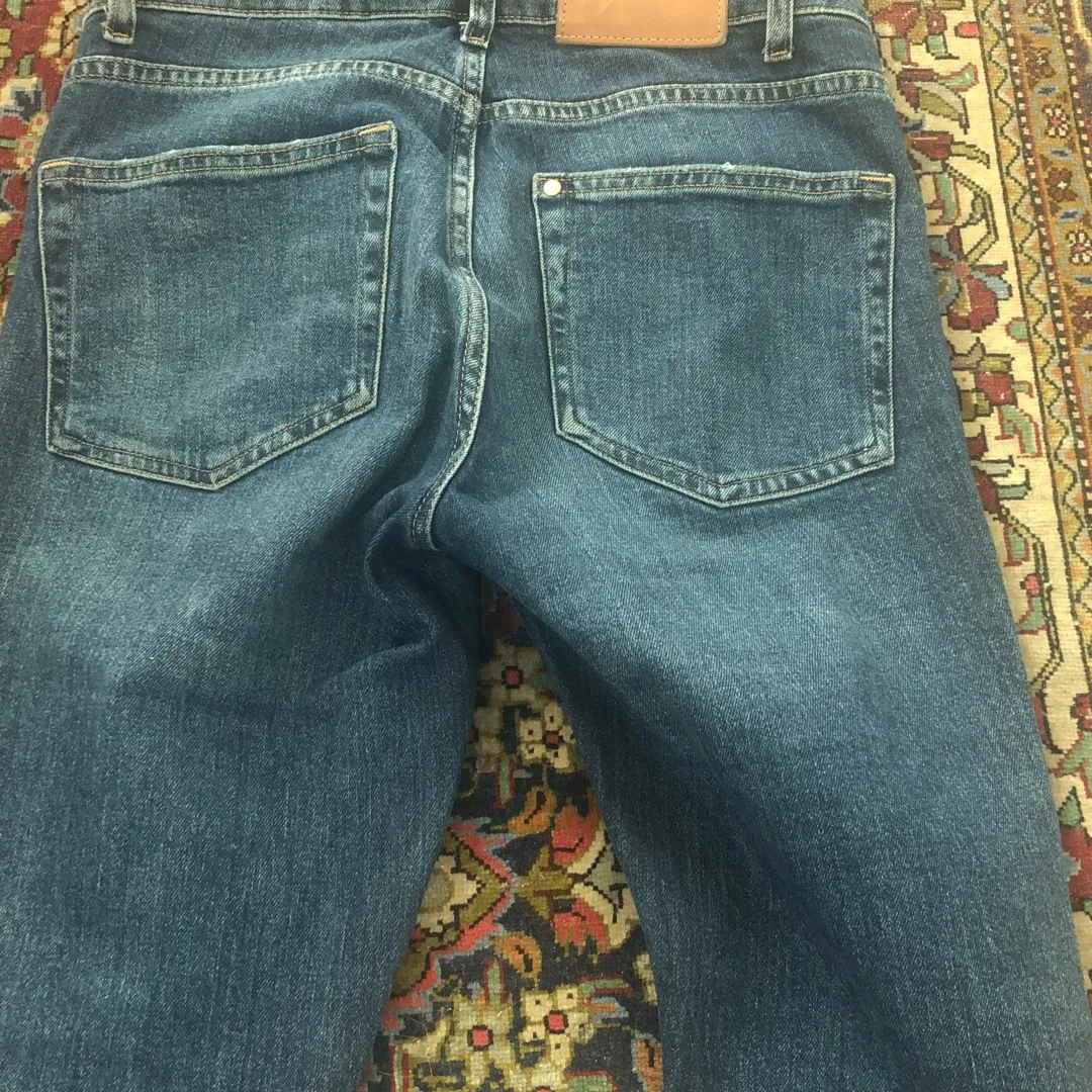 HandM High Waisted Jeans Size 26 photo 4
