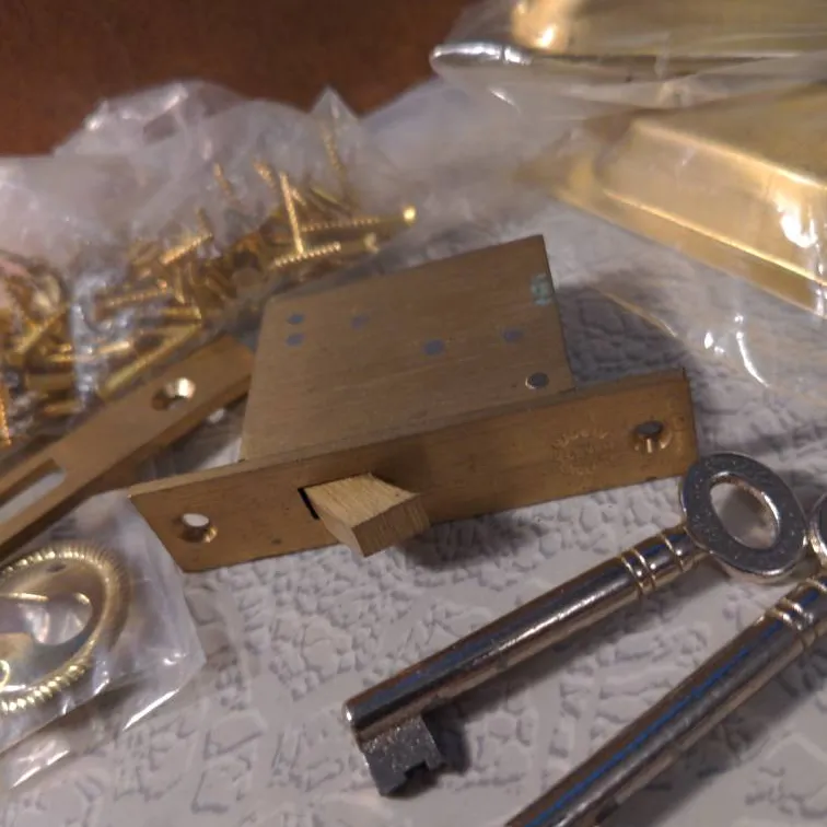 Brass 2 Lever Mortice Lock w/Extras photo 1