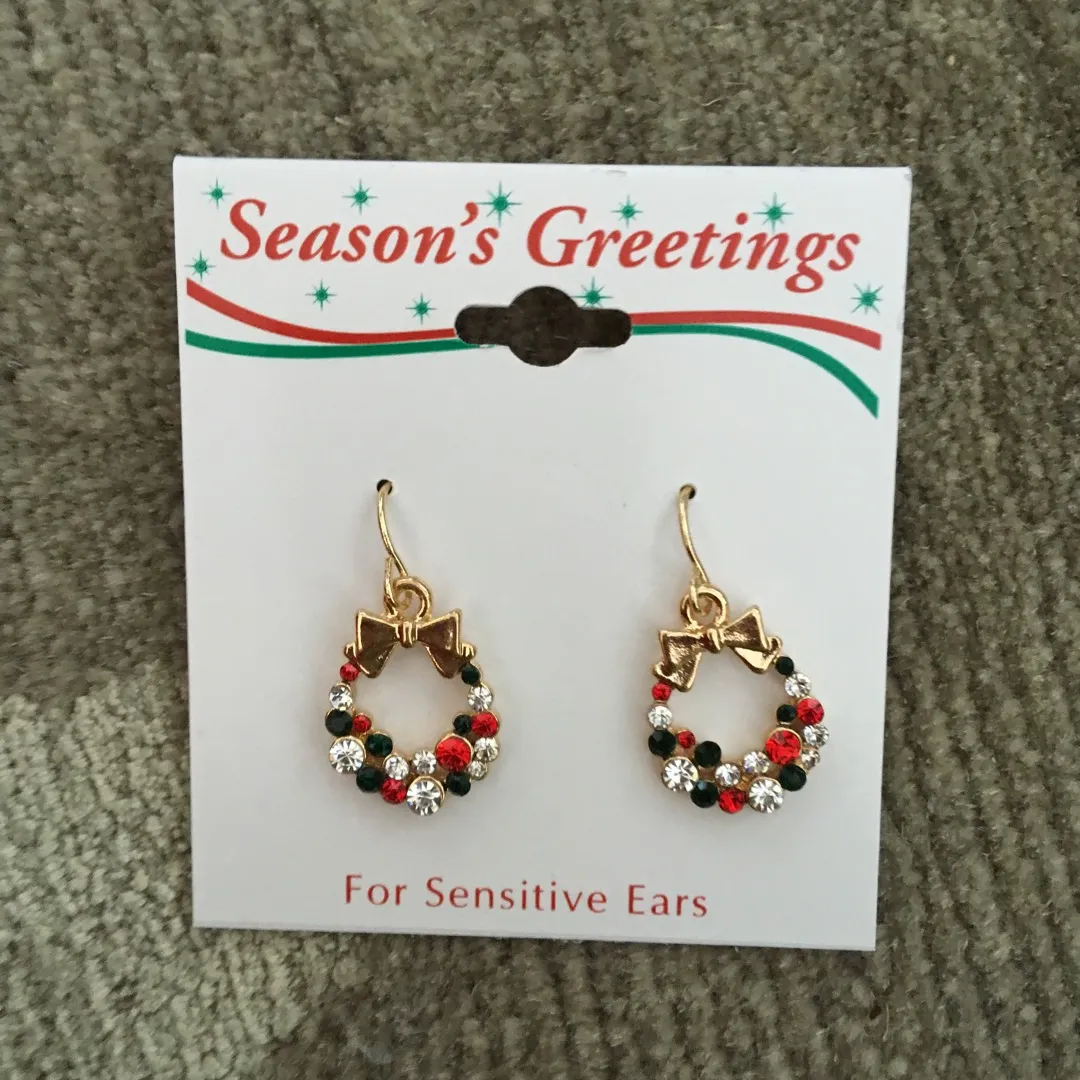 Brand New festive Christmas Earrings photo 1