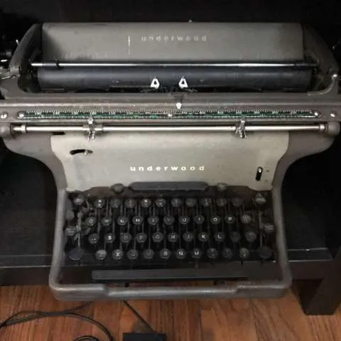 Underwood Typewriter photo 1