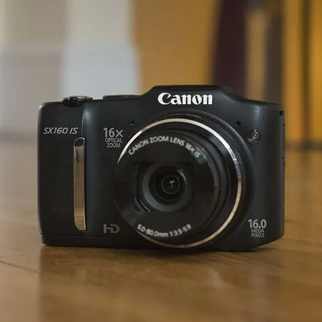 Canon PowerShot SX160 IS 16.0 Megapixel 1/2.3-inch CCD photo 1