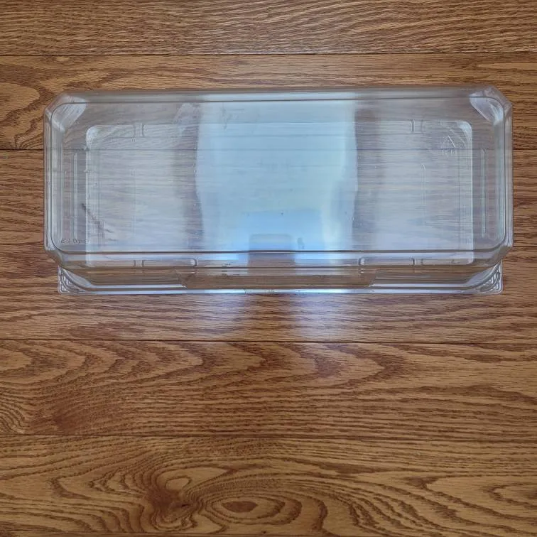 FREE Plastic Clamshell Cake Box photo 3