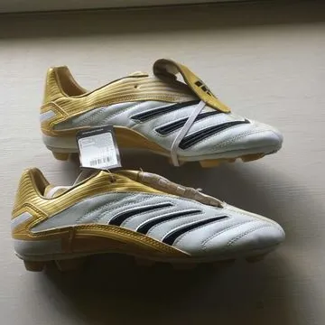 Adidas Soccer Cleats Size 8 Womens photo 3