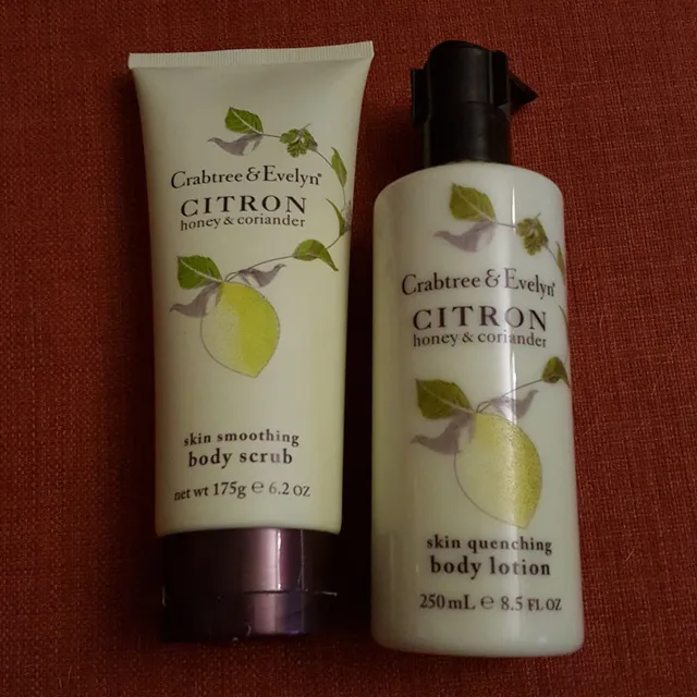 Crabtree & Evelyn Citron Body Scrub And Body Lotion photo 1