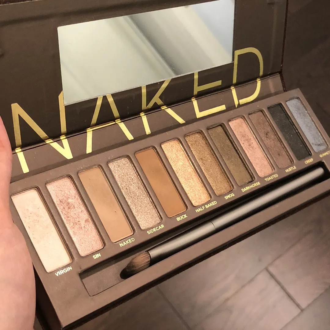 Urban Decay Naked Palette photo 3
