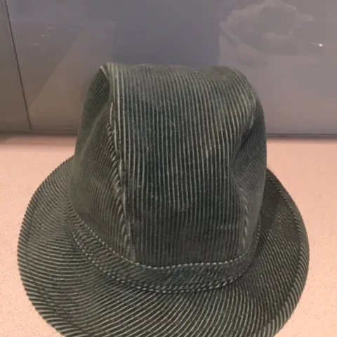 Green Gap Ladies' Corduroy Hat Size S/M photo 1
