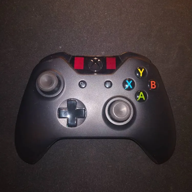 Xbox ONE Controller photo 1
