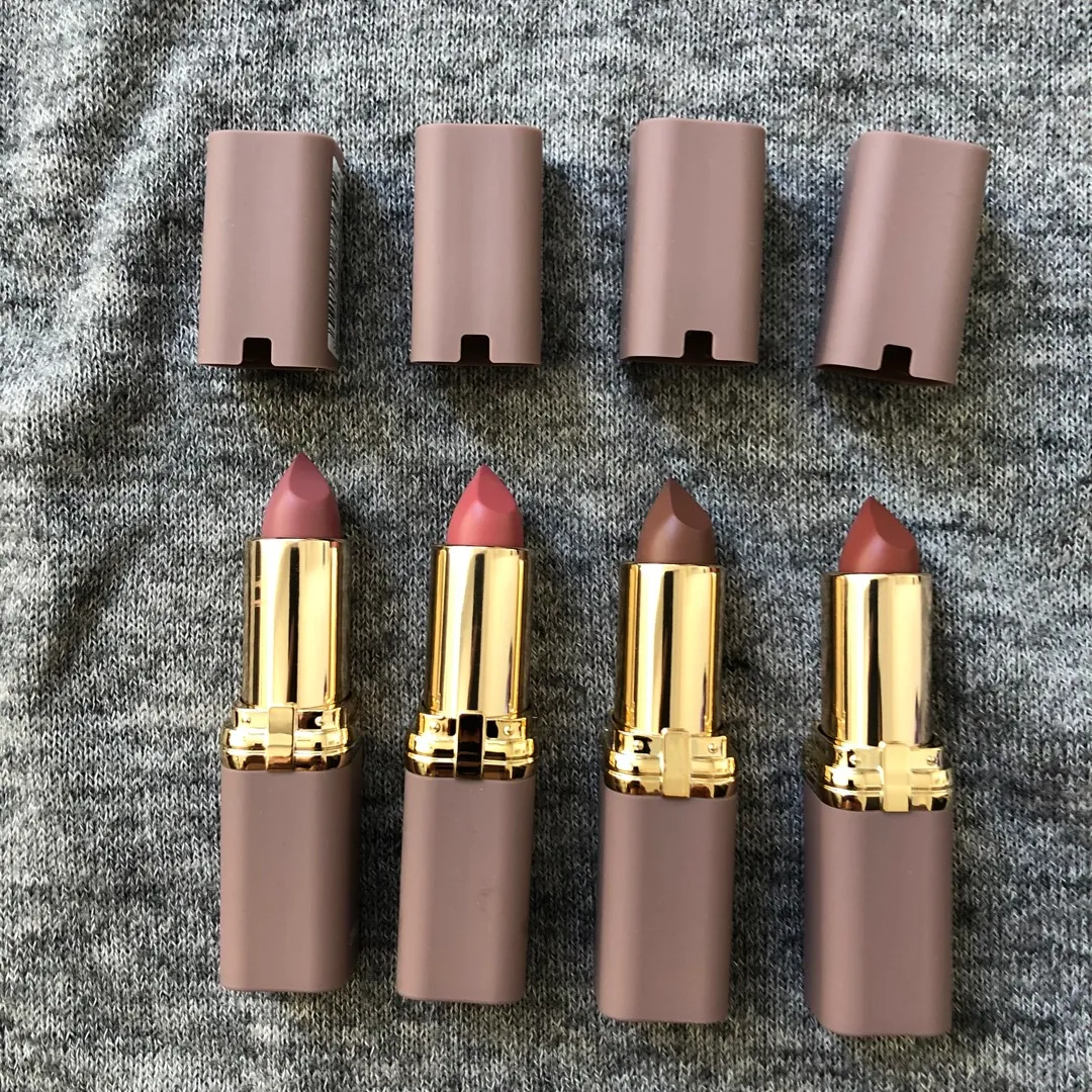 L’Oréal Lipsticks photo 1