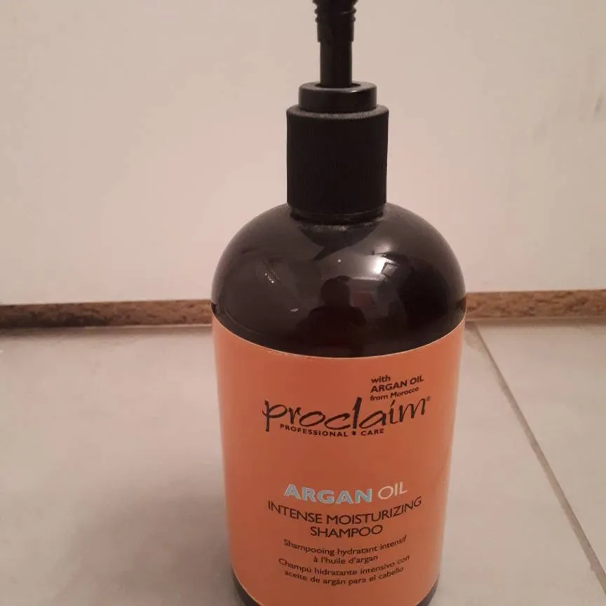 Argan Oil Shampoo photo 1
