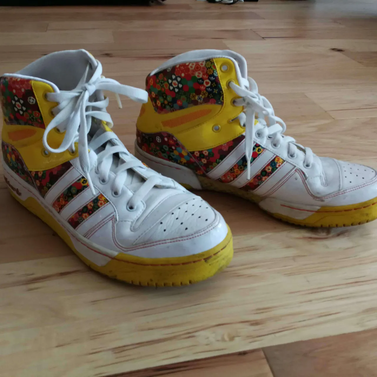 Adidas Yellow Floral High-Top Women's Sneakers (Size 10) photo 1