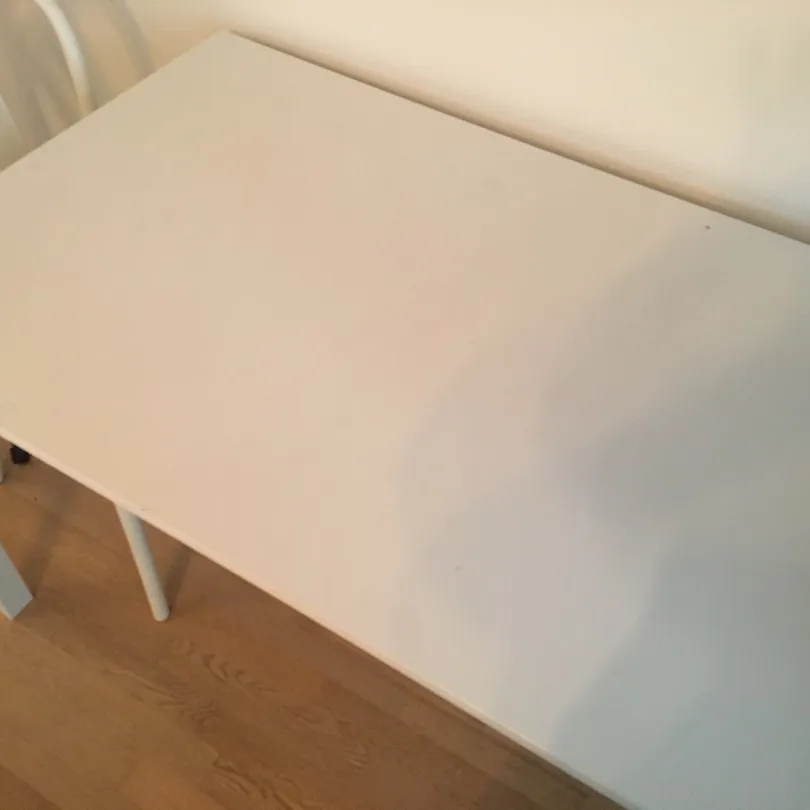 White Dining Table - IKEA Melltorp - Large photo 4