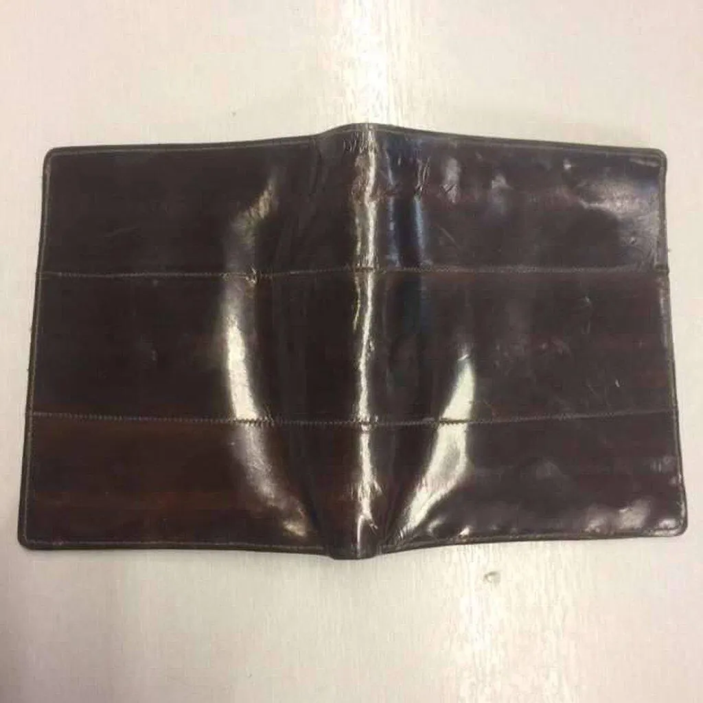 snazzy eelskin leather wallet photo 1
