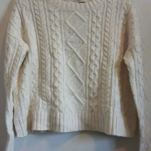 AE Sweater photo 1