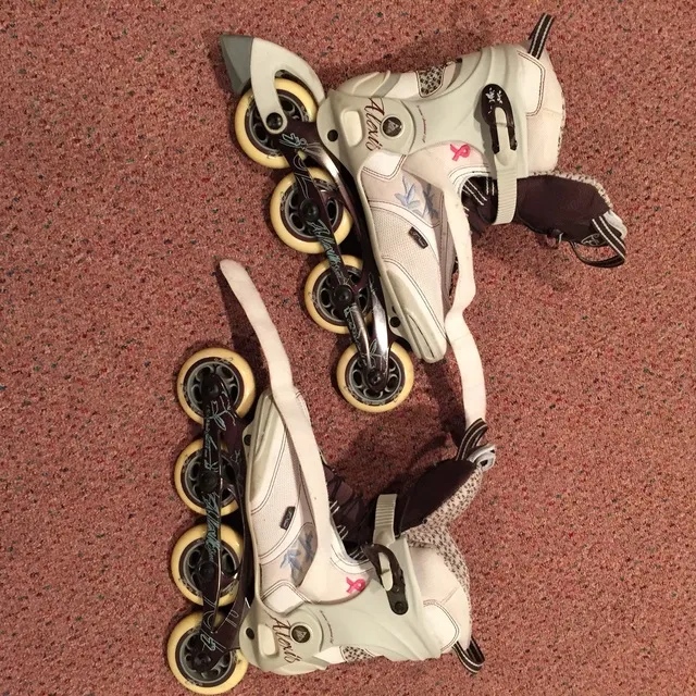 Rollerblades Women's Size 9 - Yonge And Bloor *trade Pending * photo 1