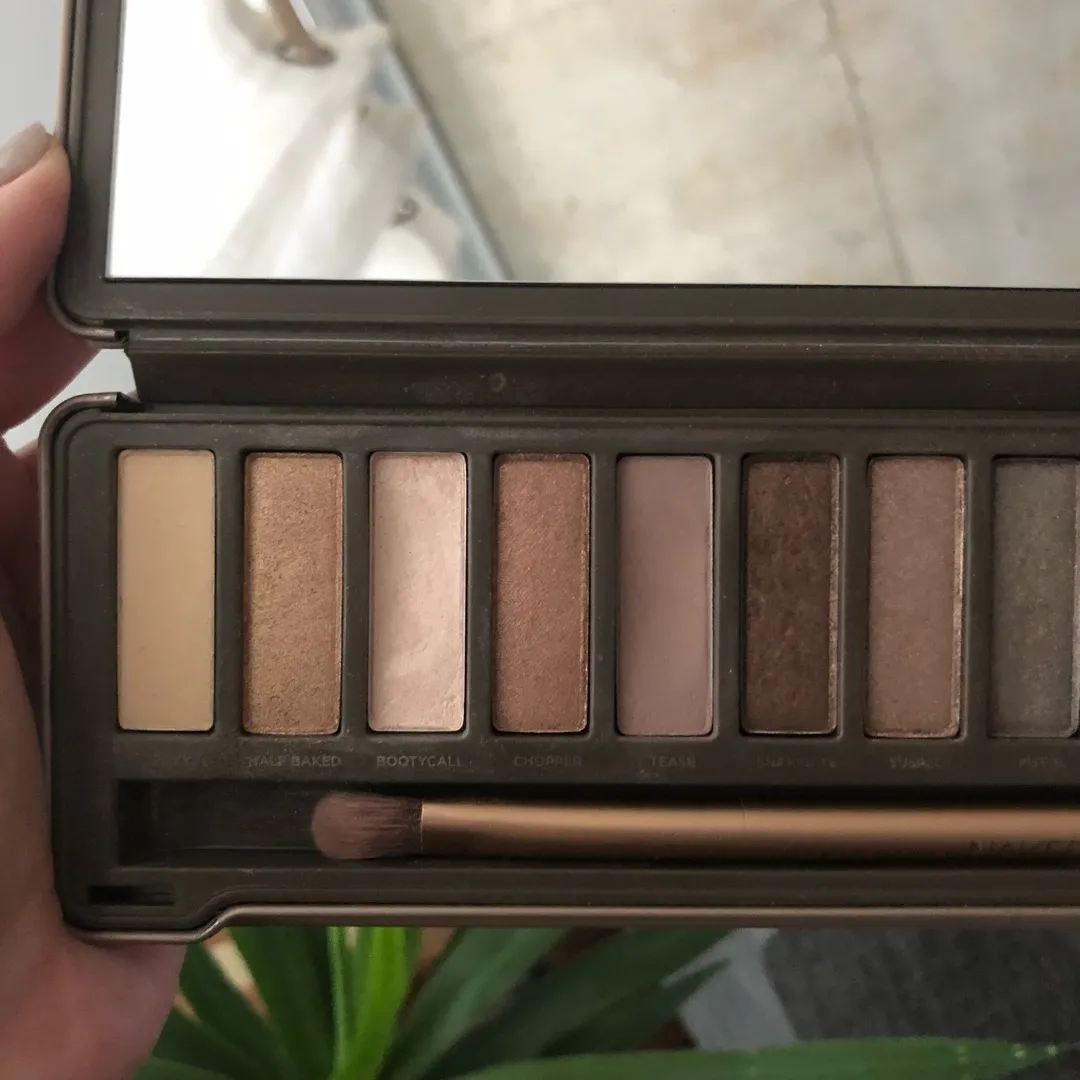 Urban Decay Naked 2 Palette photo 4