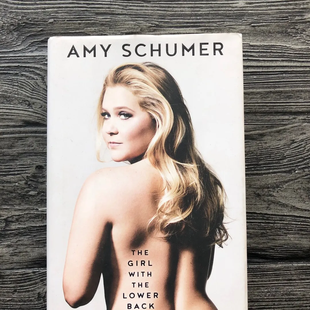 Amy Schumer: The Girl With The Lower Back Tattoo photo 1