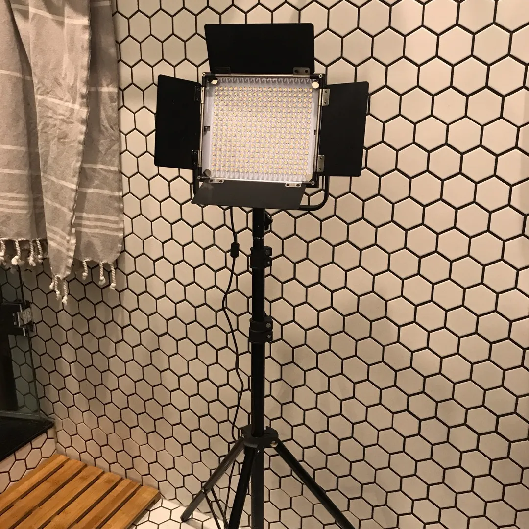 Professional LED Photo Light And Stand photo 1