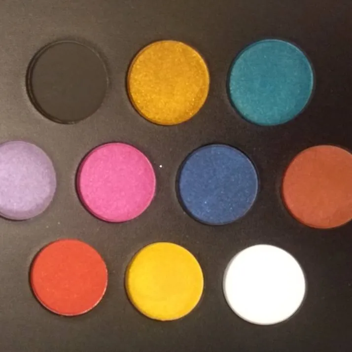 Nyx Land Of Lollies Palette In Cute Tin. Brand New! photo 1