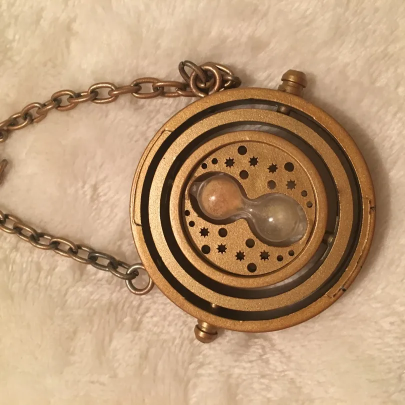 Time Turner Necklace photo 1