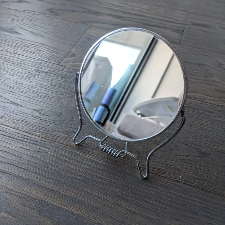 Collapsible Compact Mirror photo 1