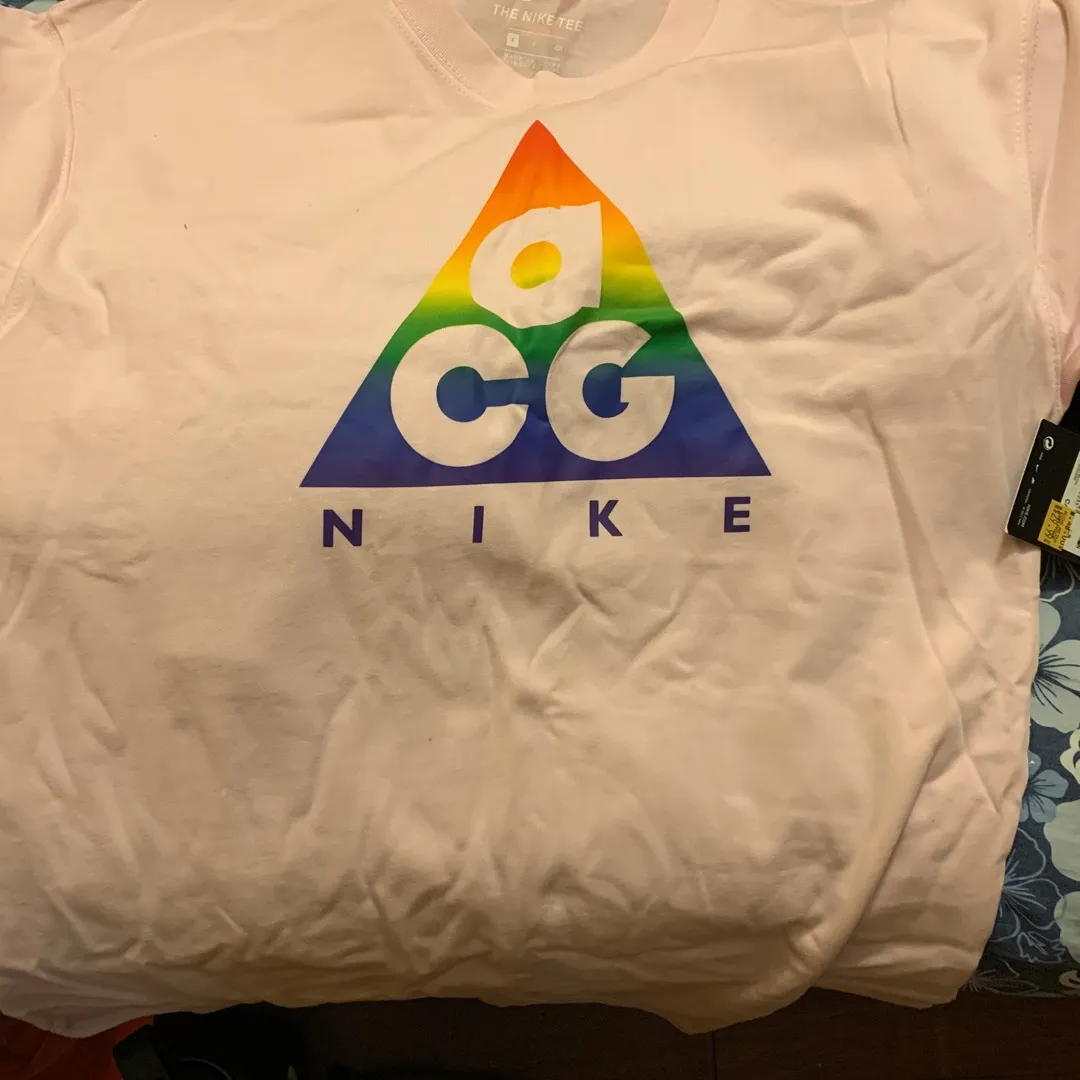 Nike ACG Be True T-shirt photo 1